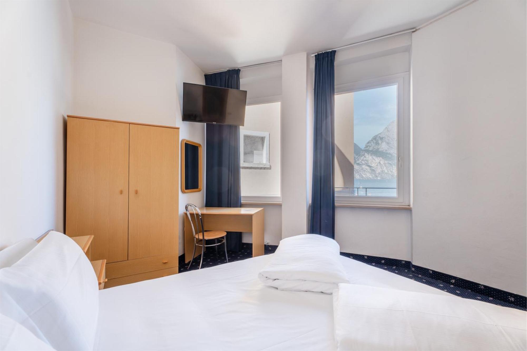 Lake Hotel Ifigenia Torbole Sul Garda Exterior foto