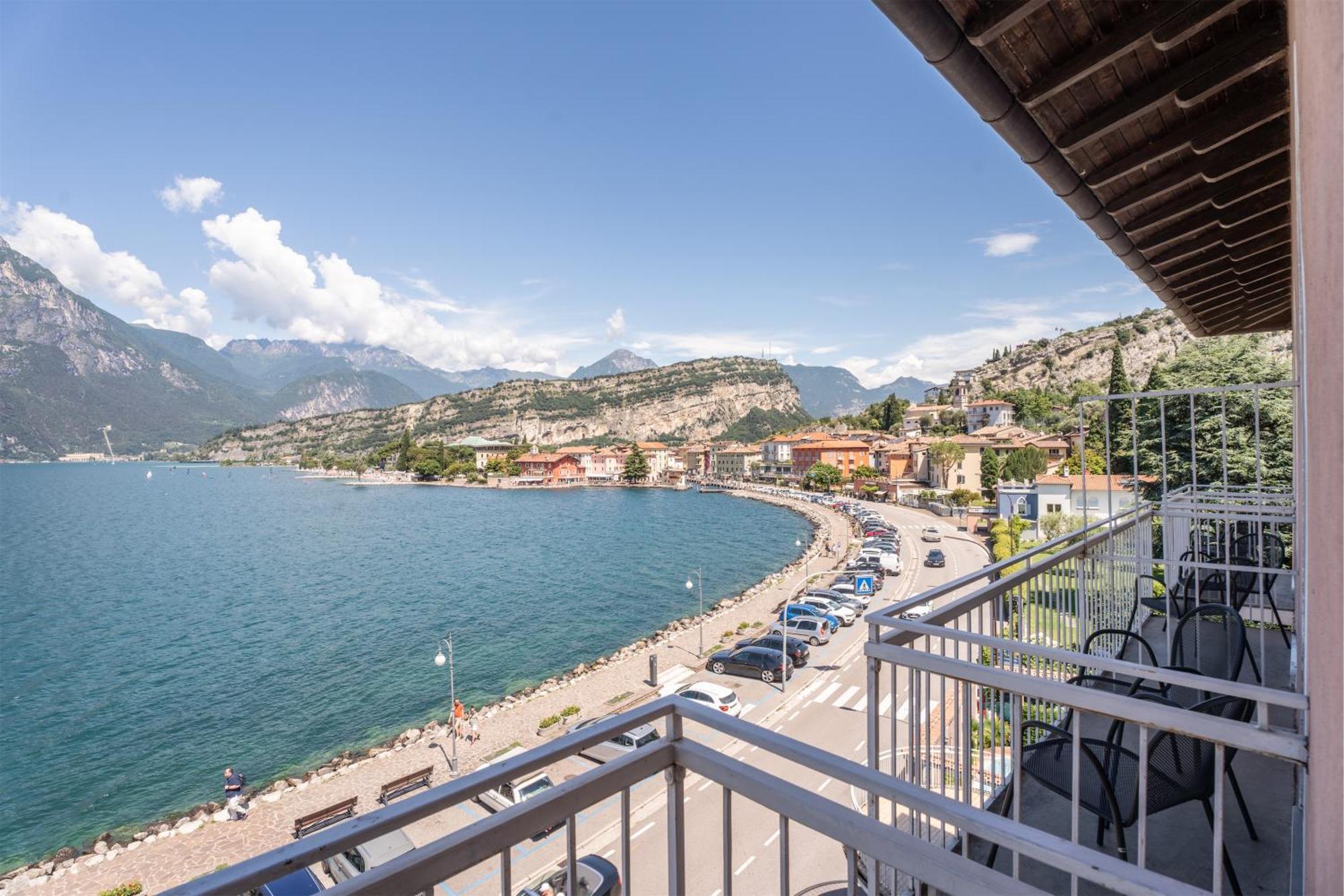 Lake Hotel Ifigenia Torbole Sul Garda Exterior foto