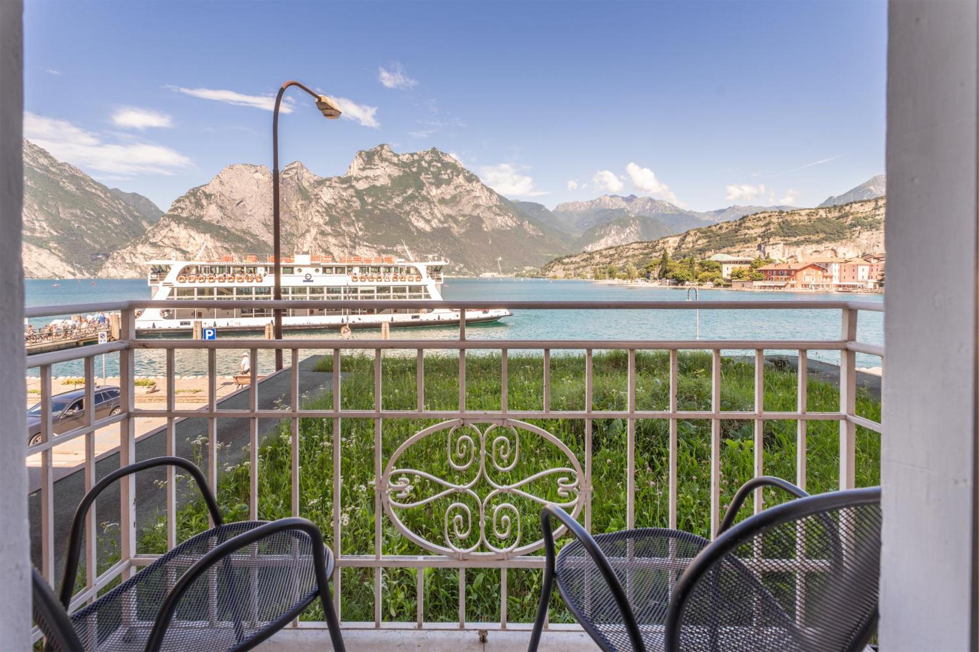 Lake Hotel Ifigenia Torbole Sul Garda Exterior foto